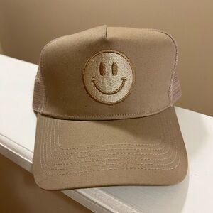 NWOT Women's Trucker Hat